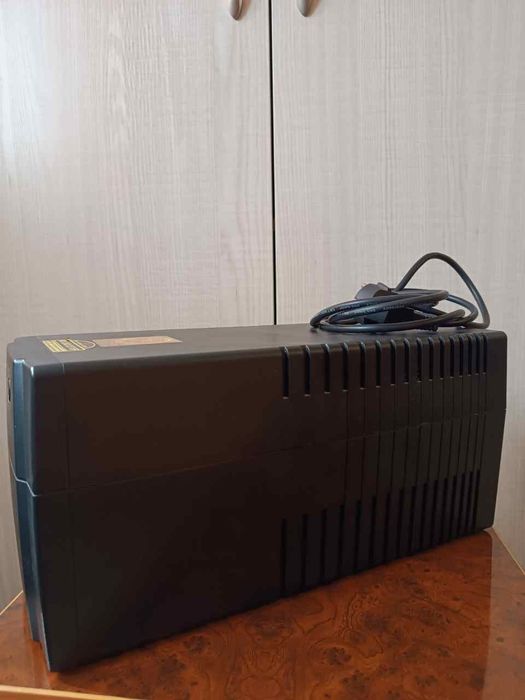 Продается UPS для компьютера