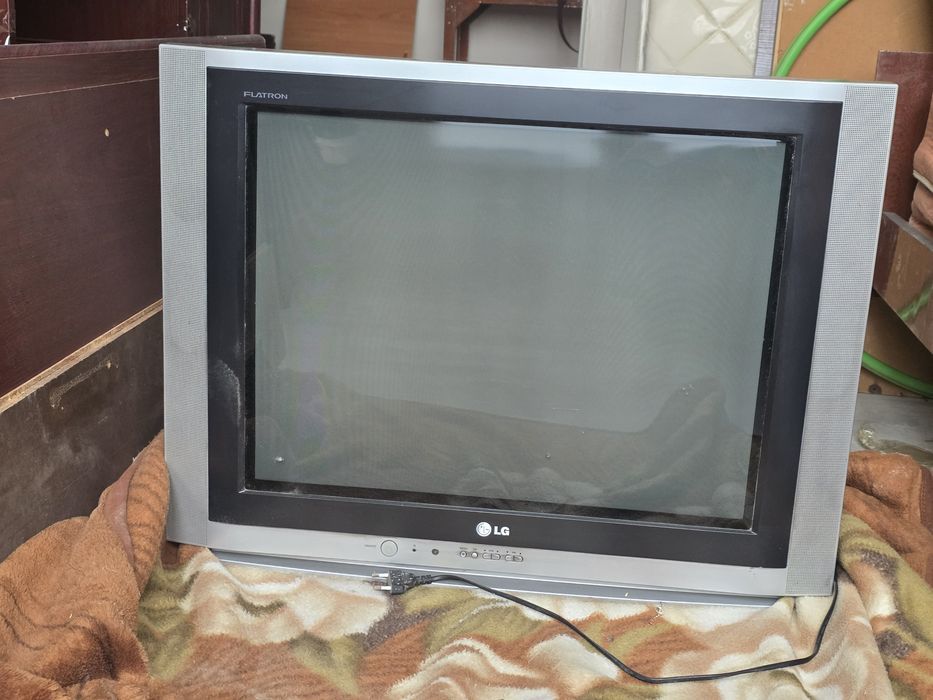 Телевизор Продаю