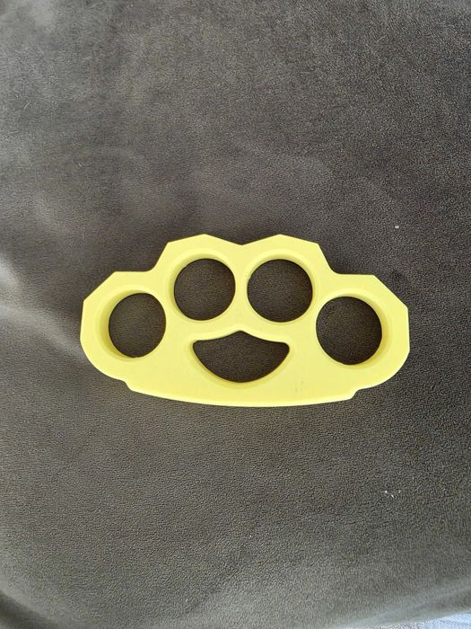 Пластмасов бокс / уред за самозащита