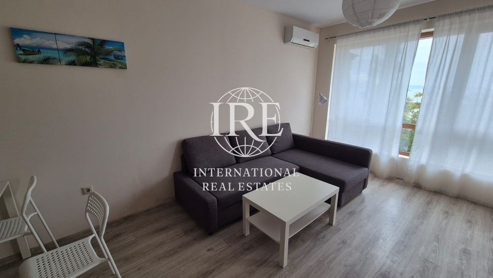 Продава се Двустаен апартамент в Варна, Аспарухово - 69 кв.м за 2174 €/кв.м - Снимка #4