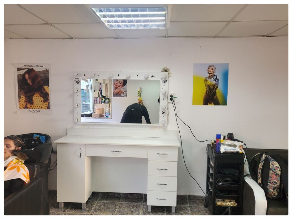 Огледало с осветление