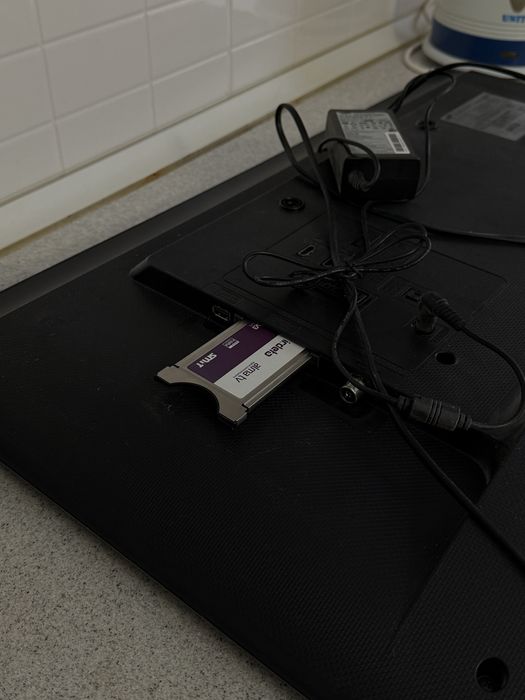 Продам телевизор НЕ smart