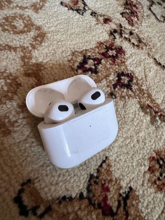 iPhone аирподс л