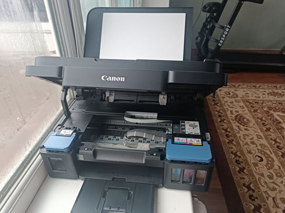 Продам принтер Canon G 2411