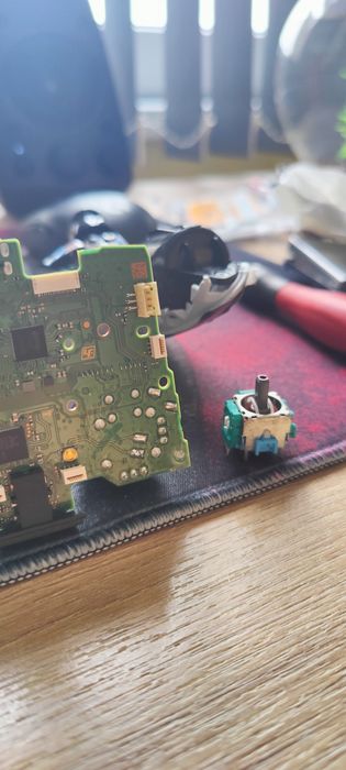 Ремонт на DualSense контролери