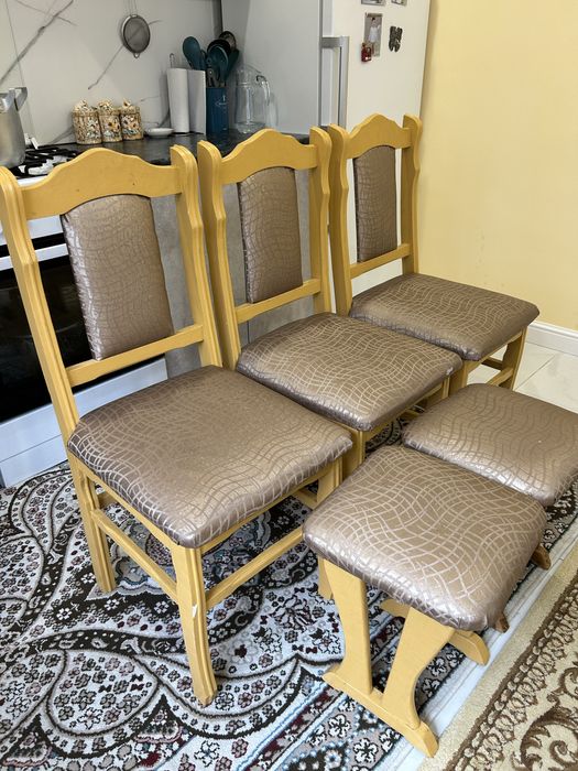 Продам стулья из натурального дерева