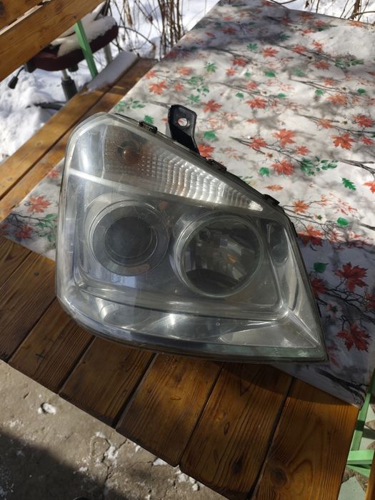 Фары на FAW 1024 б/у