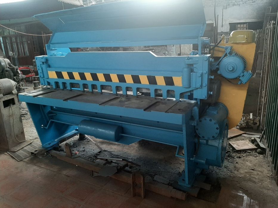 Glatina qaychi sotiladi