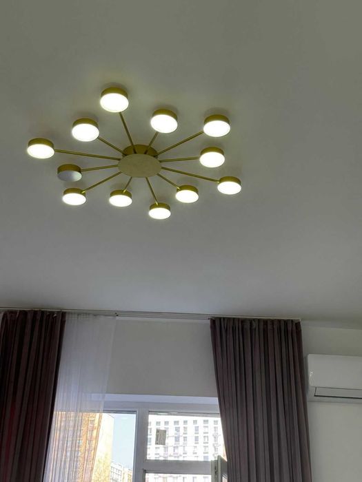 Люстры потолочные и подвесные Gold LED