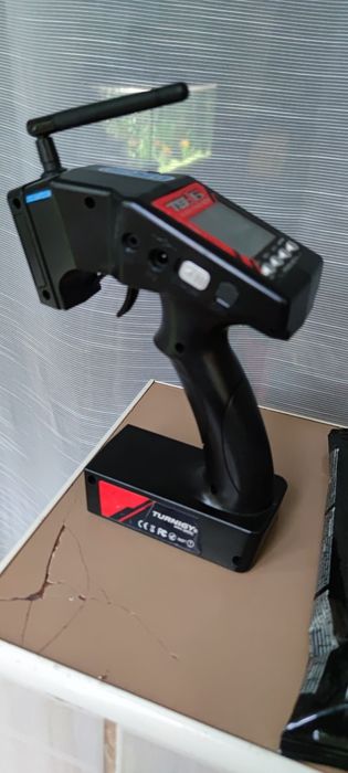 Radiocomanda automodel cu receptor inclus
