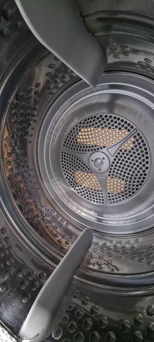 Като Нова Сушилня с термопомпа Candy Hoover 10кг А++ Wi-Fi