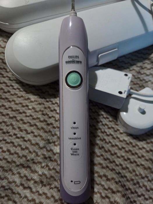 Четка да дъби Philips sonicare