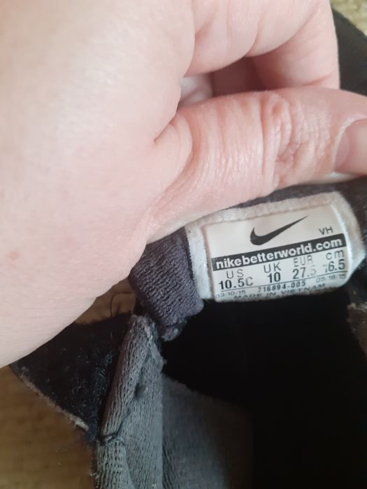 Nike детски маратонки 27 номер и платненки