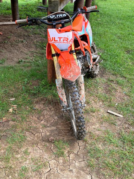 Vând motocicleta Ultra125cc