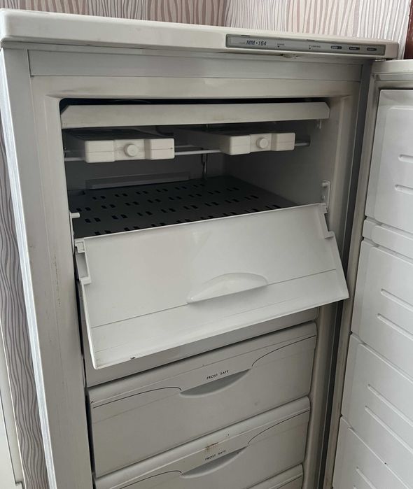 Вертикален фризер ATLANT