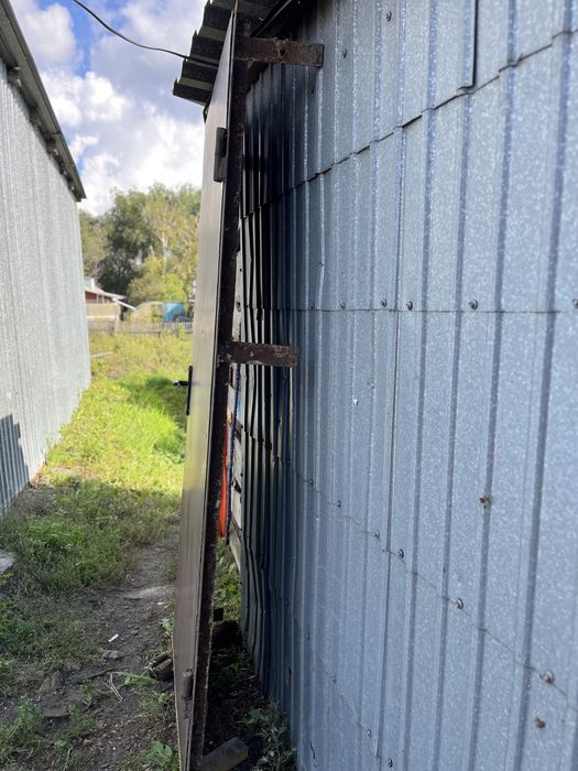 Входная дверь