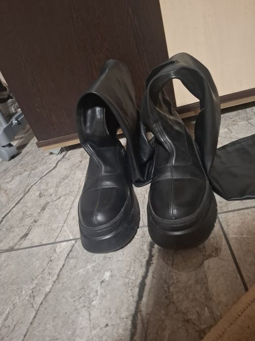 Vând cizme de piele!!!