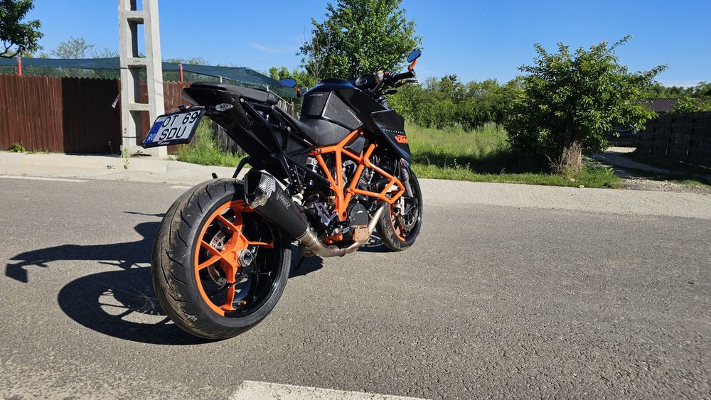 Ktm 1290 superduke r