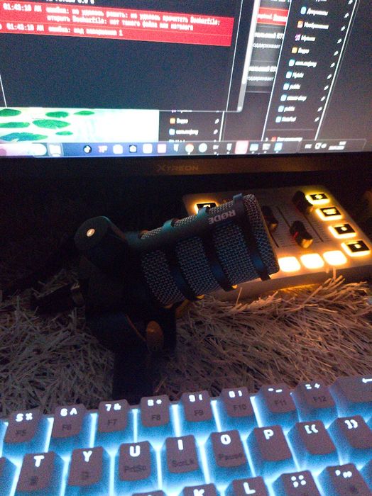 PodMic в идеале, не пользуюсь