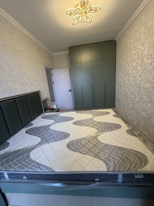 3-этажда 3 хонали 75 м² квартира сотилади — мебель ва техникаси билан