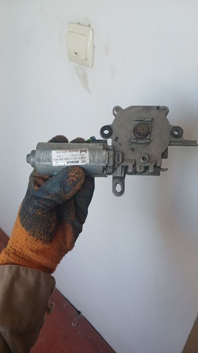 Запчасти мерседес 210