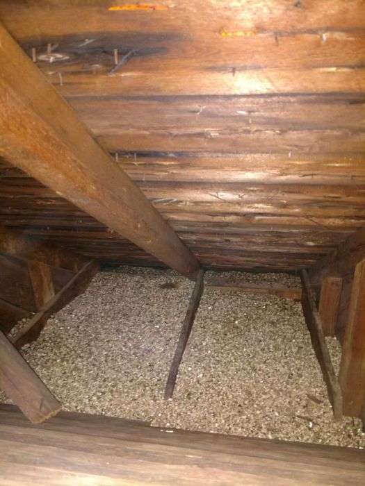 Вспученный вермикулит в строительстве  золотистого цвета. (70 литр)