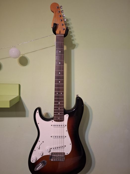 Chitara electrica Squier classic vibe 60's stangaci