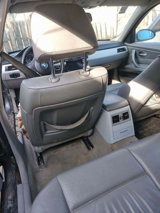 BMW e91 320d automat