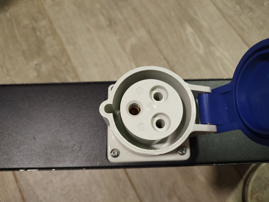 ATS Schneider APC model AP7725