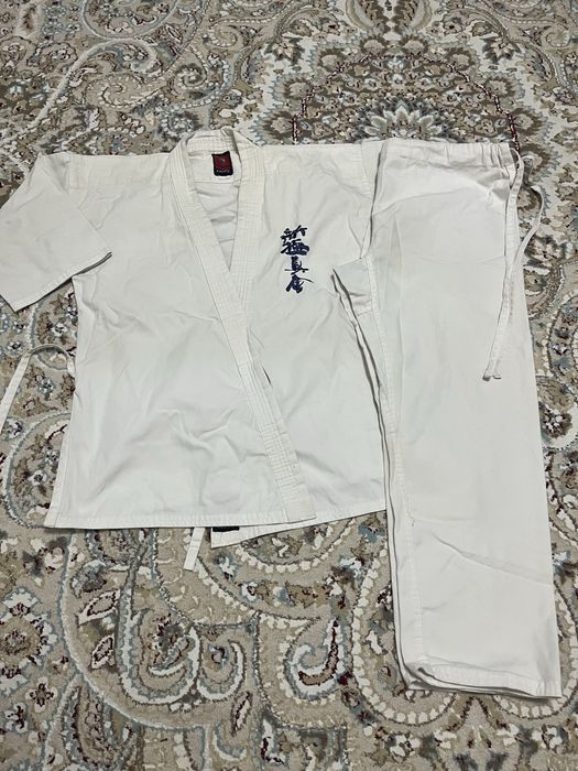 Продам кимоно,экипировку,сумку для каратэ