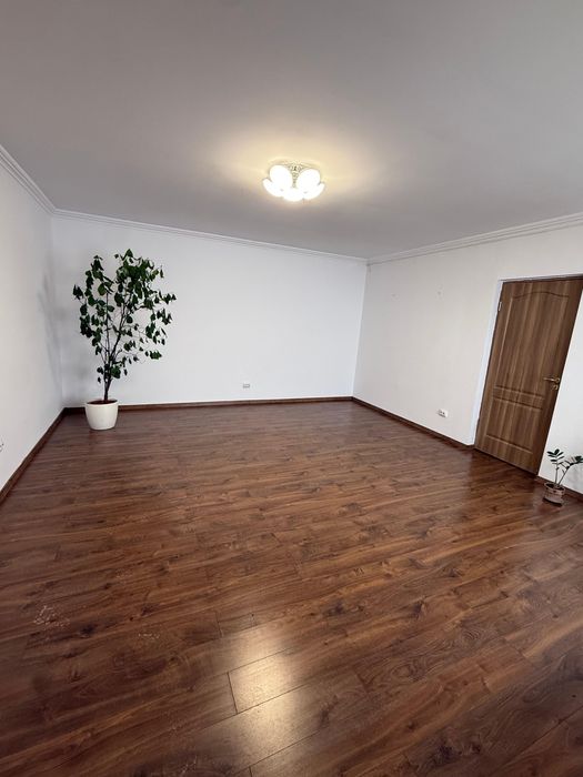 Proprietar, inchiriez casa in Andrei Muresanu birouri sau rezidential