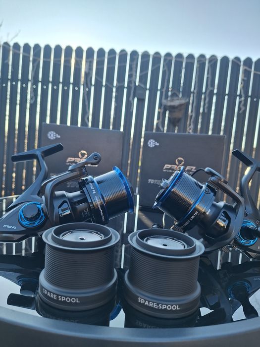 Set 2 Mulinete PRO FL TOTEM Distance Feeder 8000

Conceputa pen