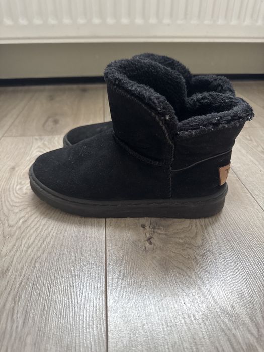 Продам женские уги