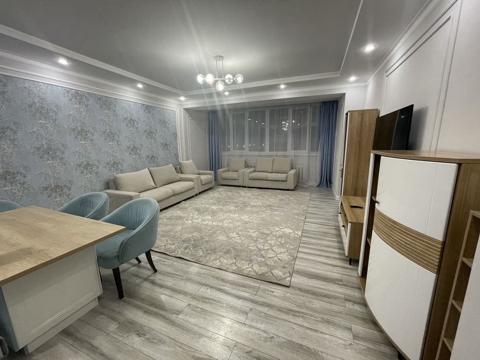 Продам трехкомнатную квартиру