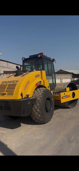 грунтовый каток Sinamach GYS14.  14 Тон