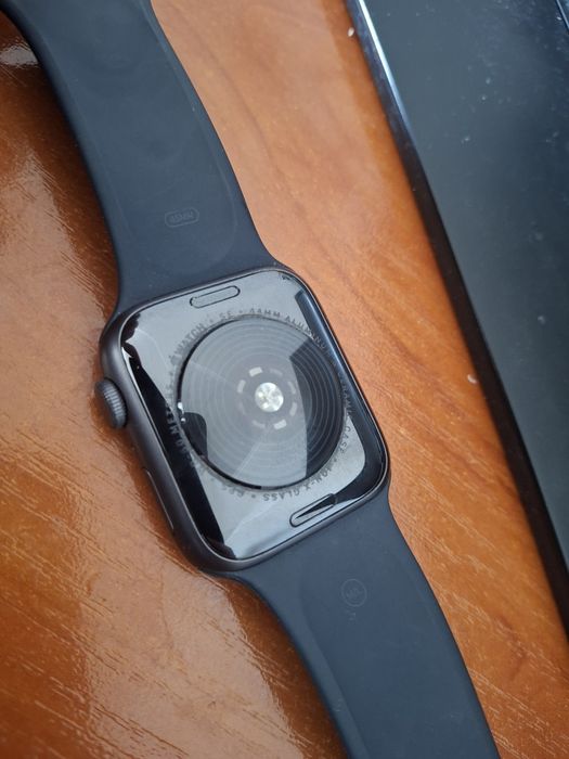 Apple Watch SE 44mm обмен
