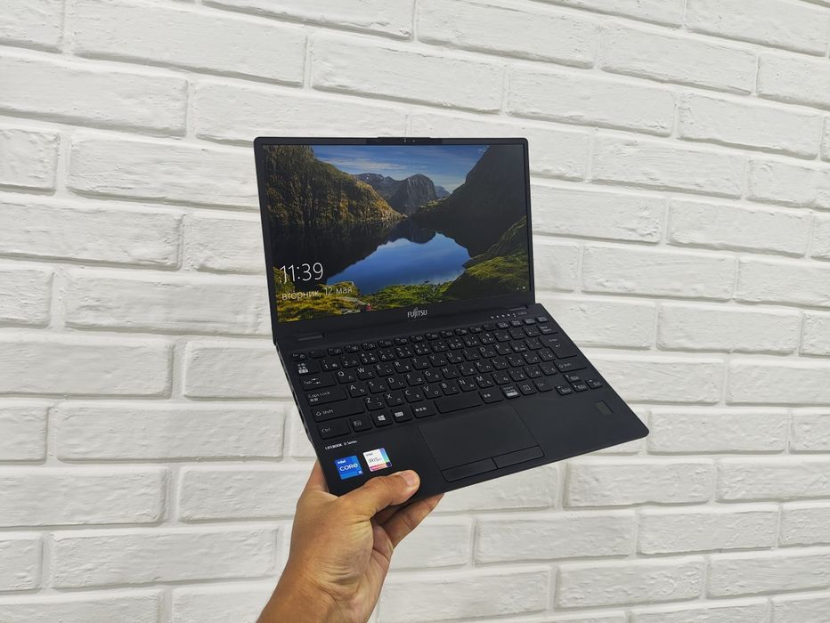 Fujitsu Lifebook U9311F I5 1135G7