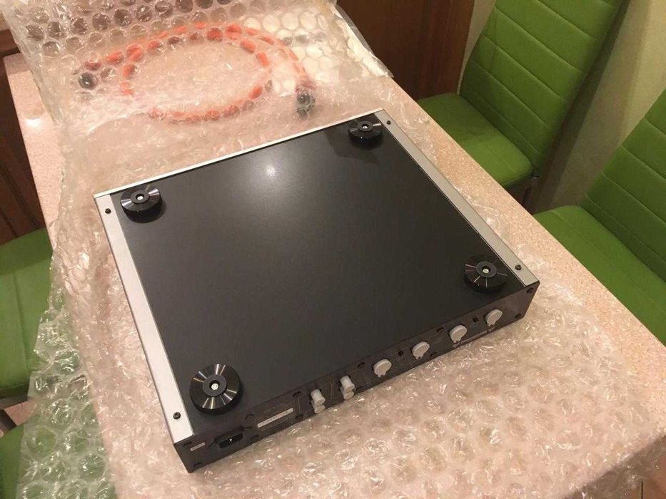 Усилитель для наушников Luxman p700u