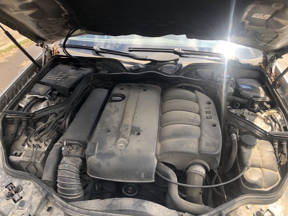 Mercedes W211 E220 на части Мерцедес