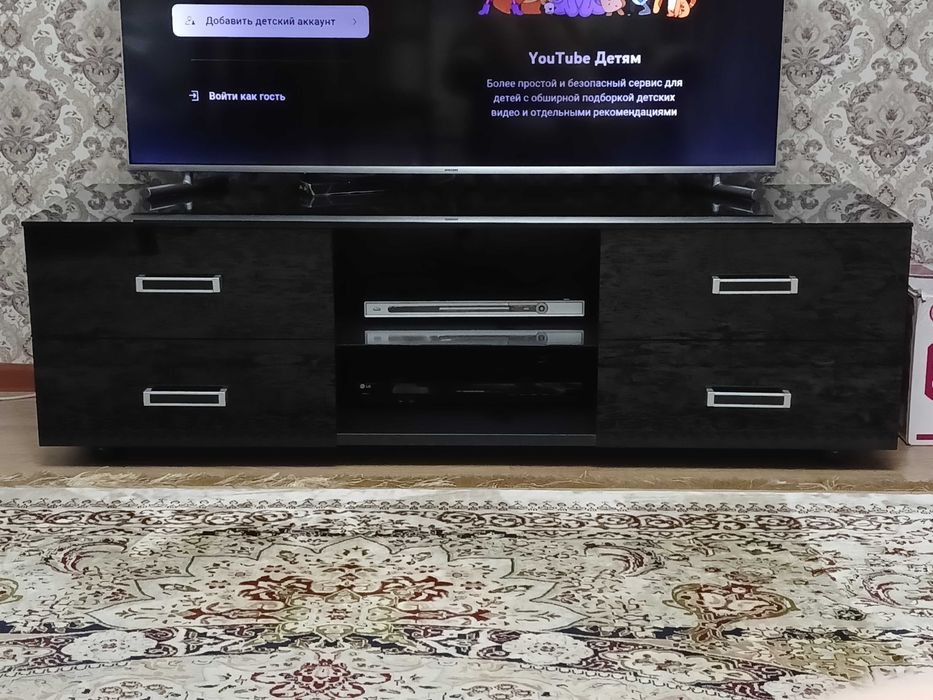 Тумба под телевизор