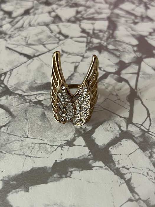 Кольцо женское разные виды