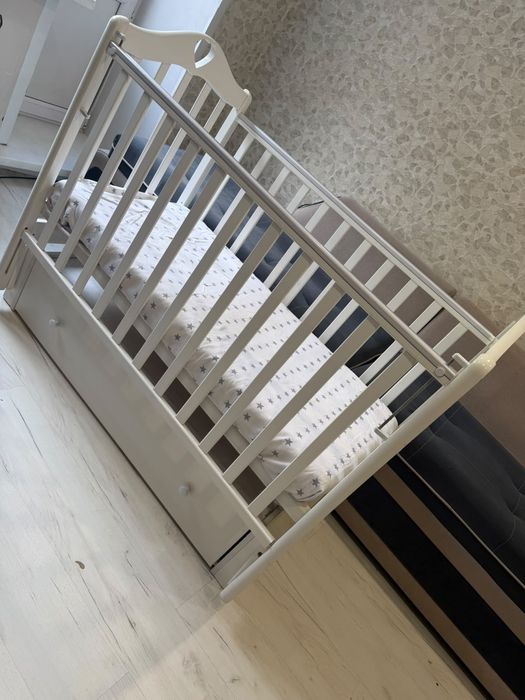 Продам кроватку детскую