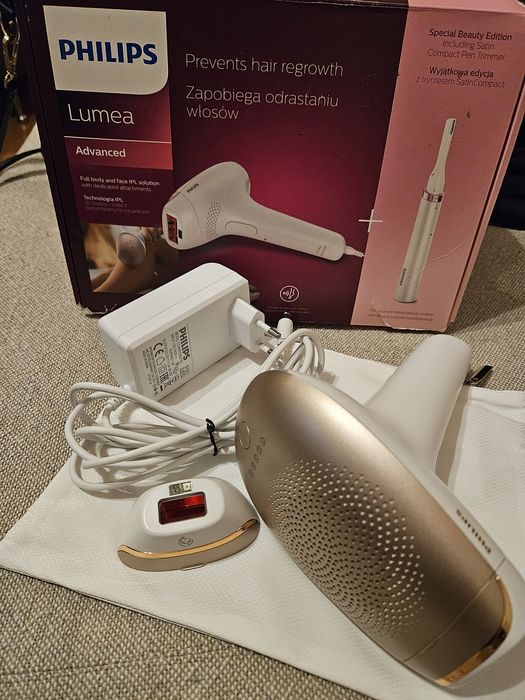 Фотоепилатор Philips Lumea Advanced BRI921