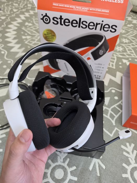 Наушники SteelSeries Arctis 7+ Wireless