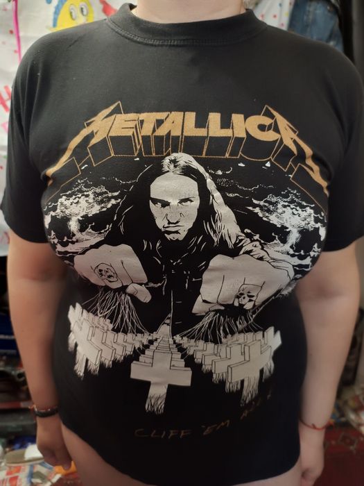 Tricou și banner Metallica