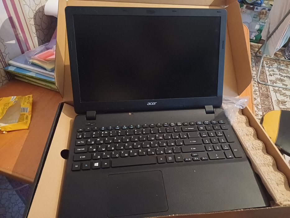 Ноутбук acer ...