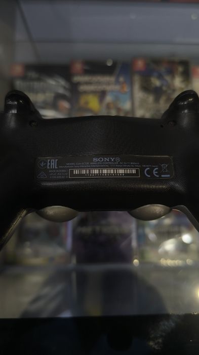 Джостик для PS 4.