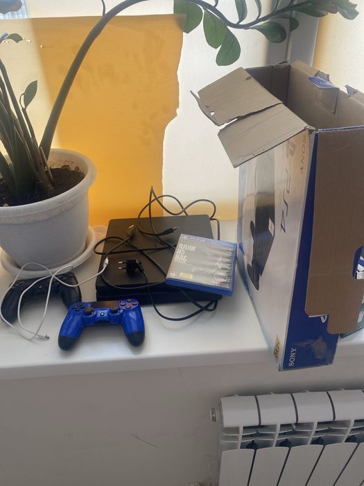 Ps 4 slim 1тб.