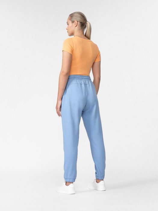 Tricou dama 4F, masura L, slim, nou, cu eticheta.