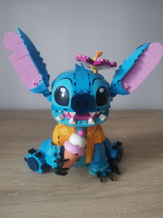 Vând Lego original Stitch 43249 ca NOU